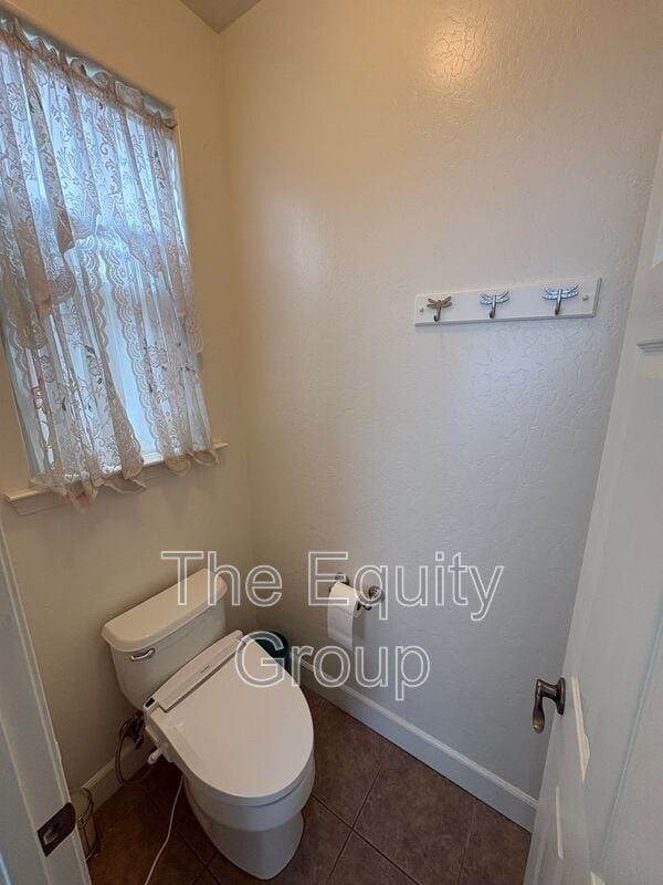 Building Photo - 144 E Reese Ave