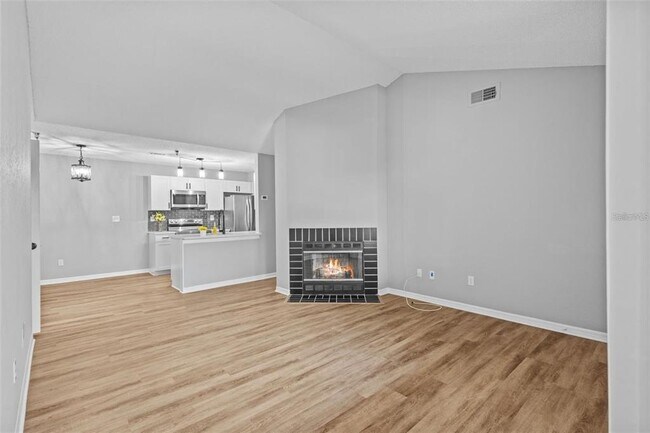 Building Photo - 10265 Gandy Blvd N