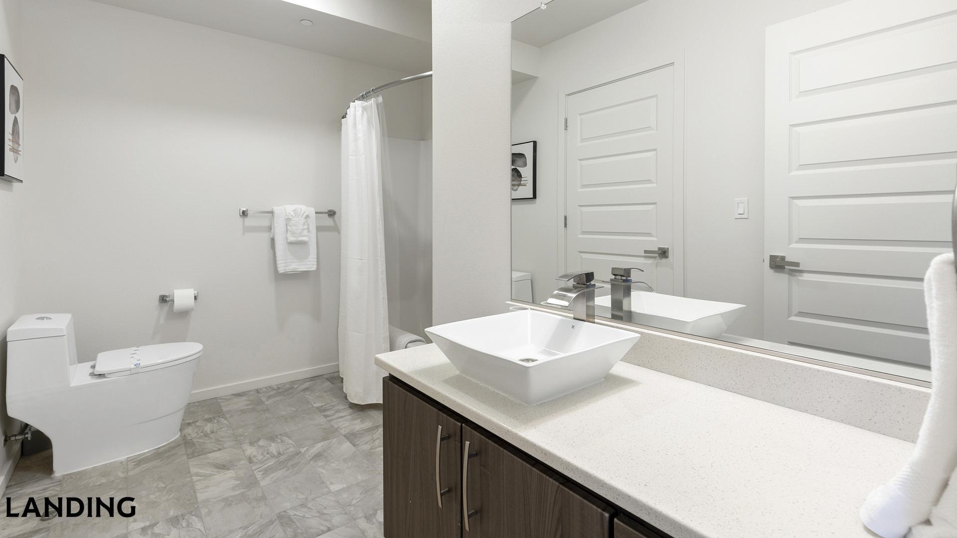 Building Photo - 11505 NE Yacht Harbor Dr