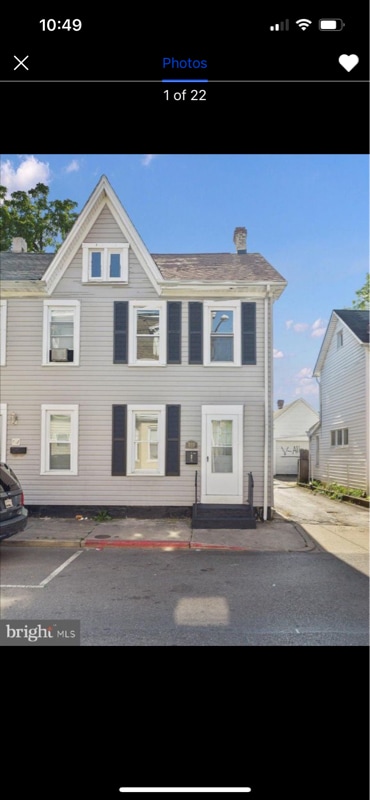 Building Photo - 310 N Locust St