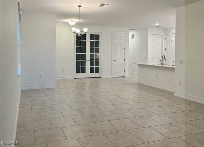 Building Photo - 43800 Blue Heron Ln