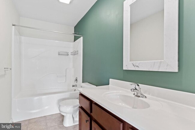 Building Photo - 3030 Meridian Cmns