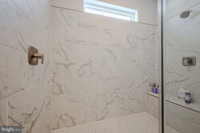 Building Photo - 34238 Graham Cir