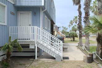 Building Photo - 2615 Gulf Blvd