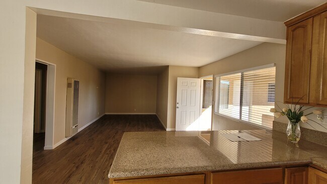 Building Photo - 7013 Coldwater Canyon Ave