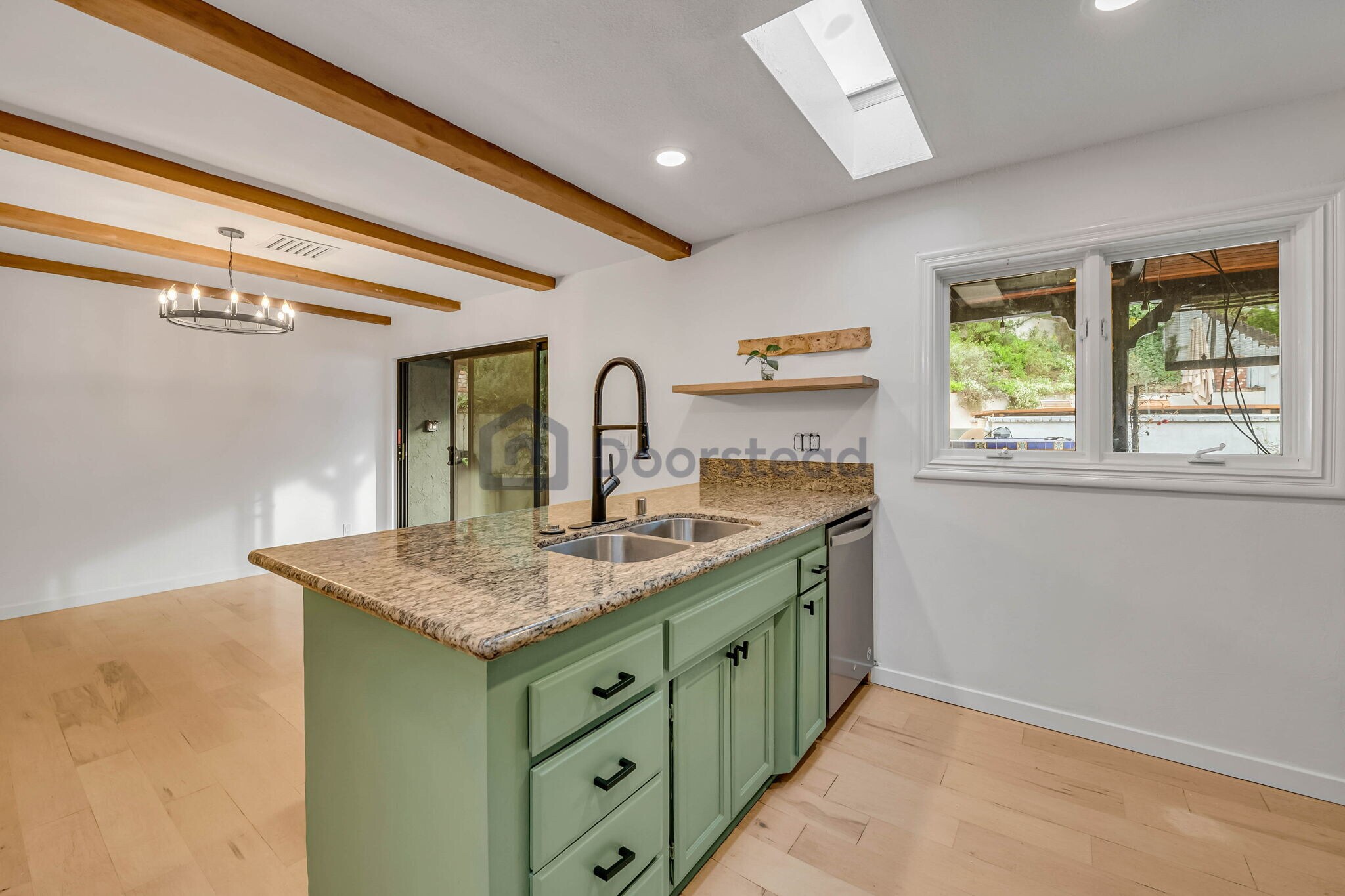 Building Photo - 5368 Calatrana Dr