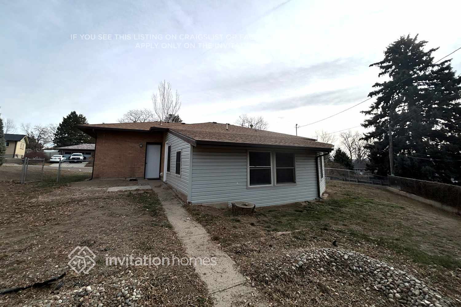 Building Photo - 2727 S Stuart St