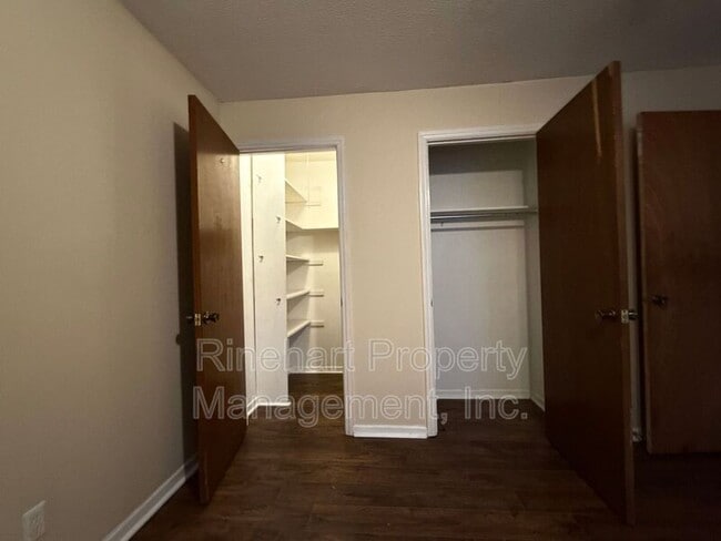 Building Photo - 290 Ratterree Cir