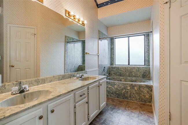 Building Photo - 2211 Rick Whinery Dr