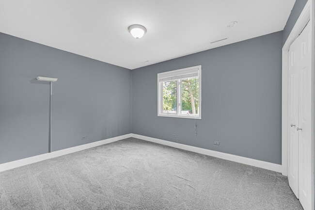 Building Photo - 23327 Wildwood Ln