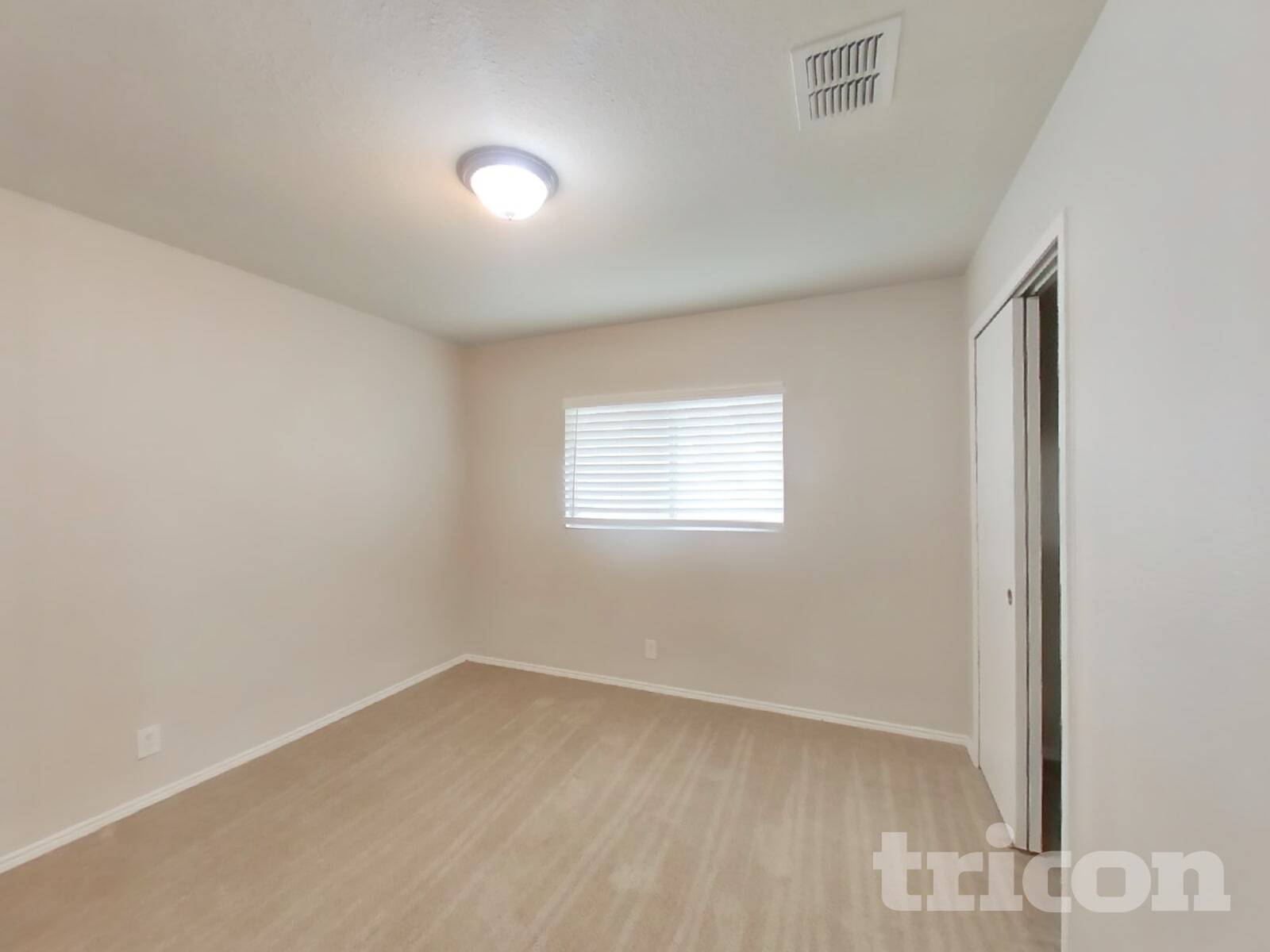 Building Photo - 8410 Stone Chase