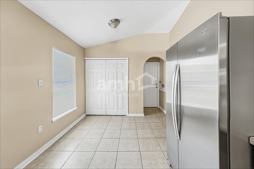 Building Photo - 312 Azores Pl