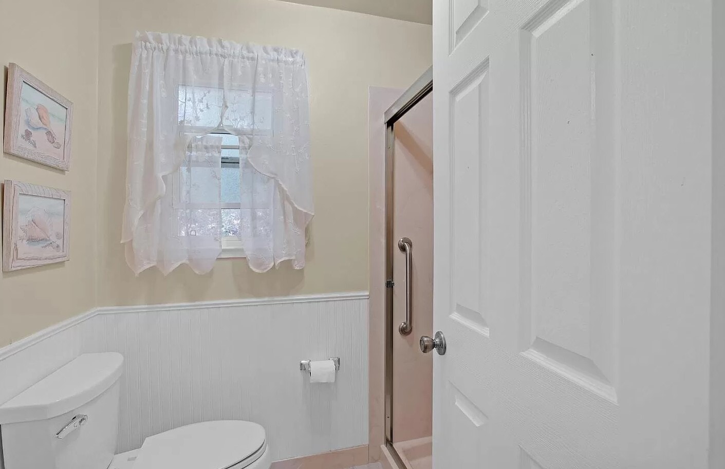 Building Photo - 405 Cunningham Way