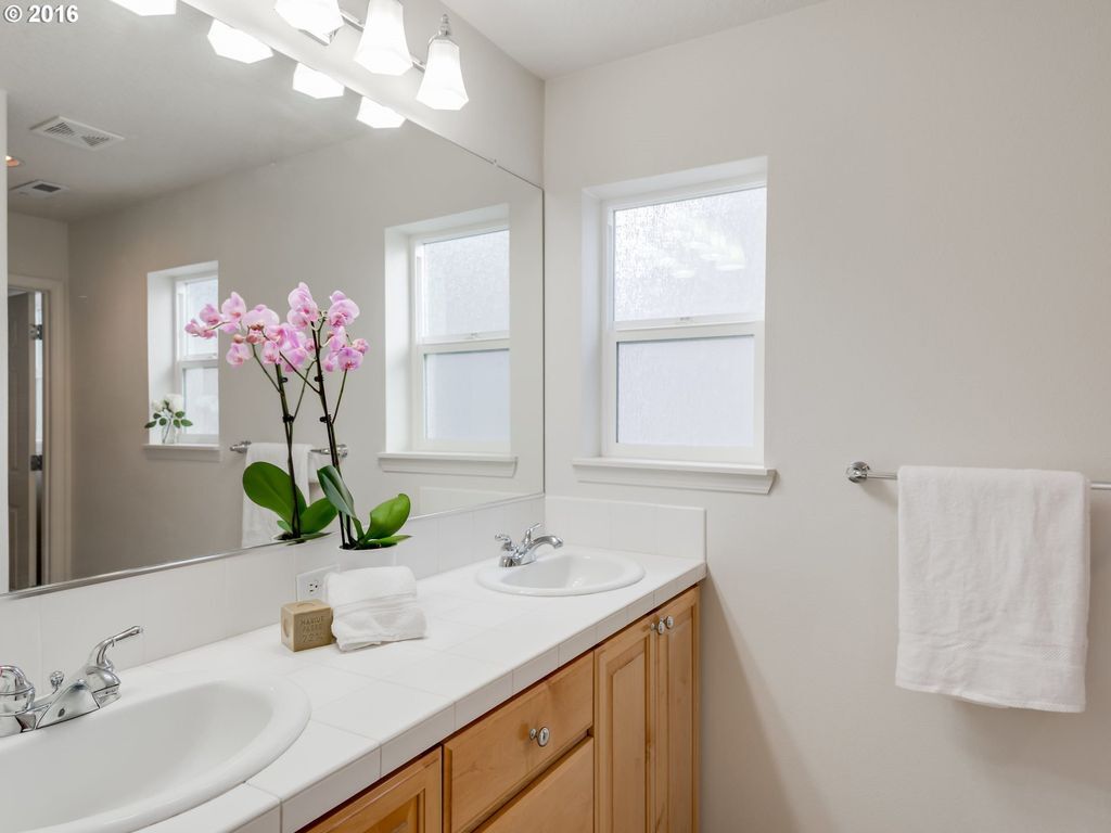Full Bath 1 - 6241 SW 205th Avenue