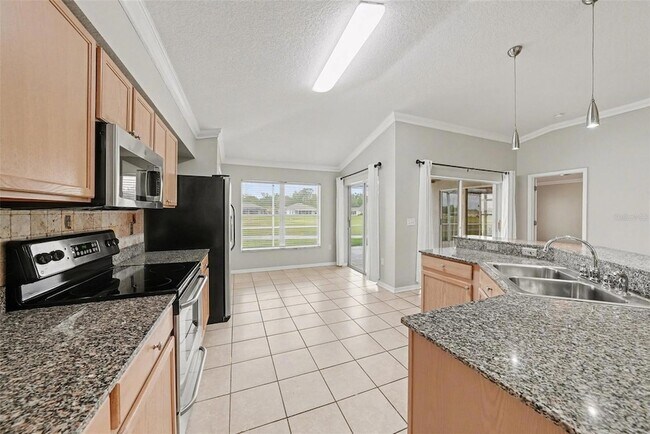 Building Photo - 10225 Old Tampa Bay Dr