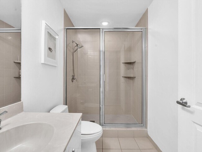 Building Photo - 801 S Olive Ave