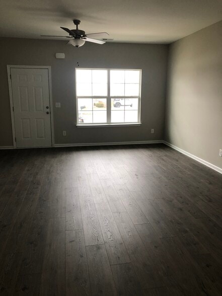 Living Room - 413 Carol Dr