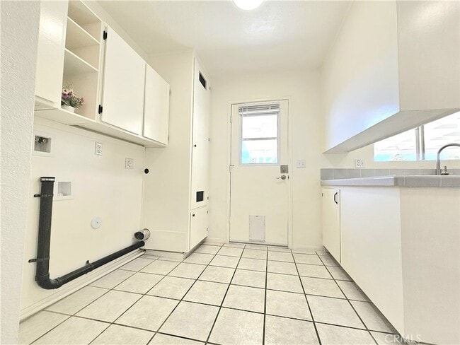 Building Photo - 11981 Franklin St