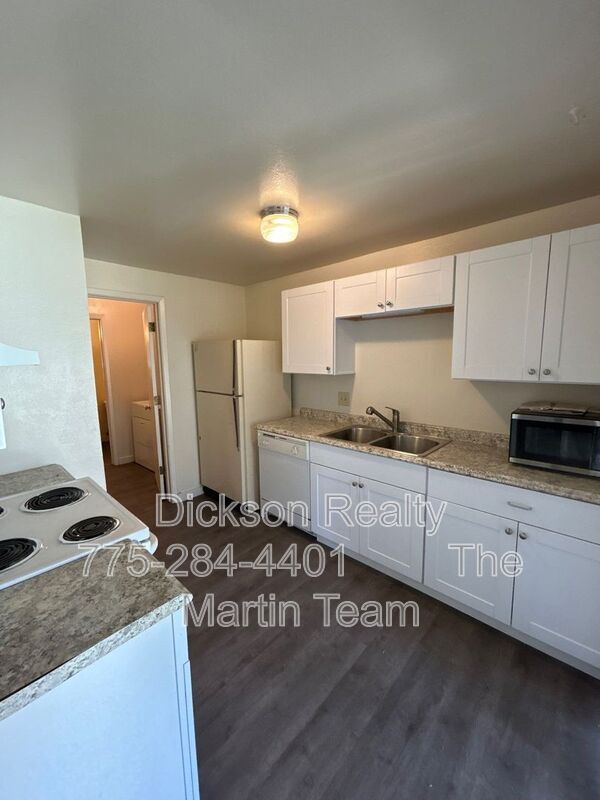 Building Photo - 1664 Manchester Way