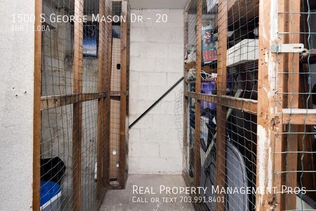 Building Photo - 1500 S George Mason Dr