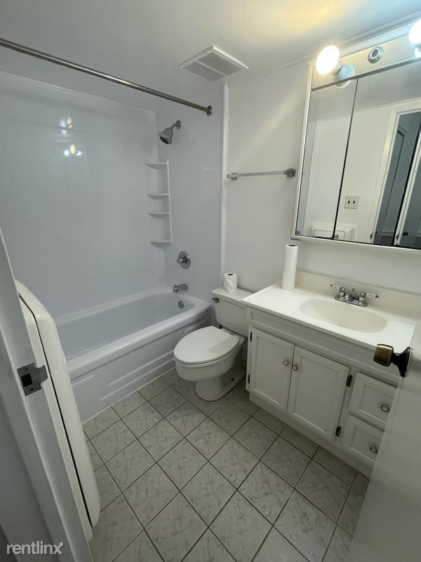 Building Photo - 1 br, 1 bath Condo - 9718 kingsbridge drive