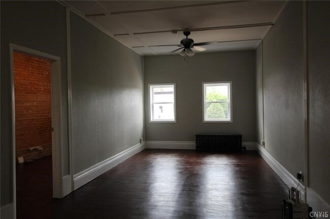 Building Photo - 268 State St