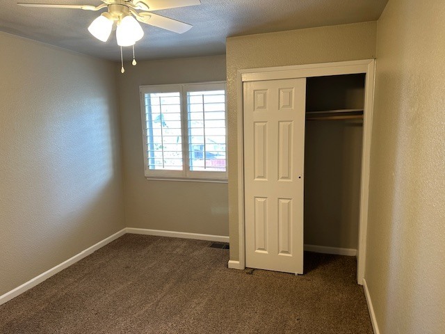 Building Photo - Modesto 5 Bedroom 3 Bathroom with a Pool