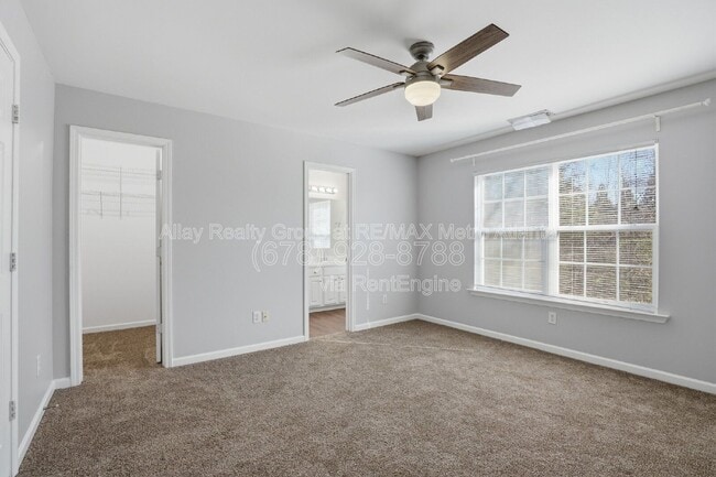 Building Photo - 648 Providence Pl SW