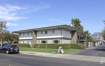 Building Photo - Logan Park