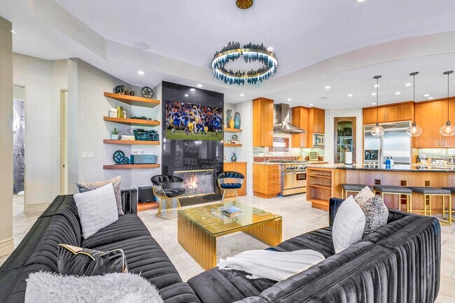 Building Photo - 41370 Sparkey Way