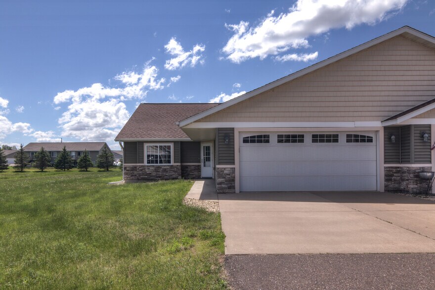 Primary Photo - 5538 165th St E