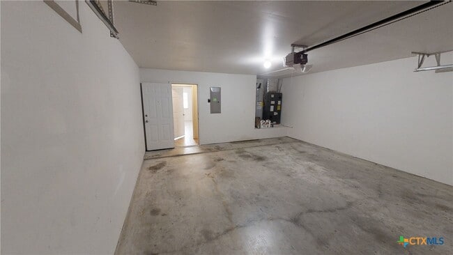 Building Photo - 3807 John Haedge Dr