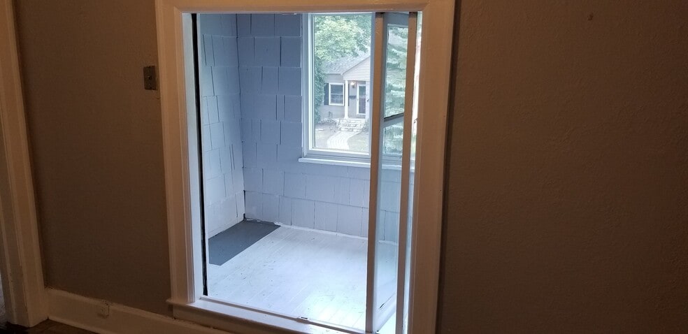 Secret Room - 425 Park Ave