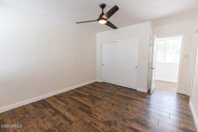 Building Photo - 341 E 14th St