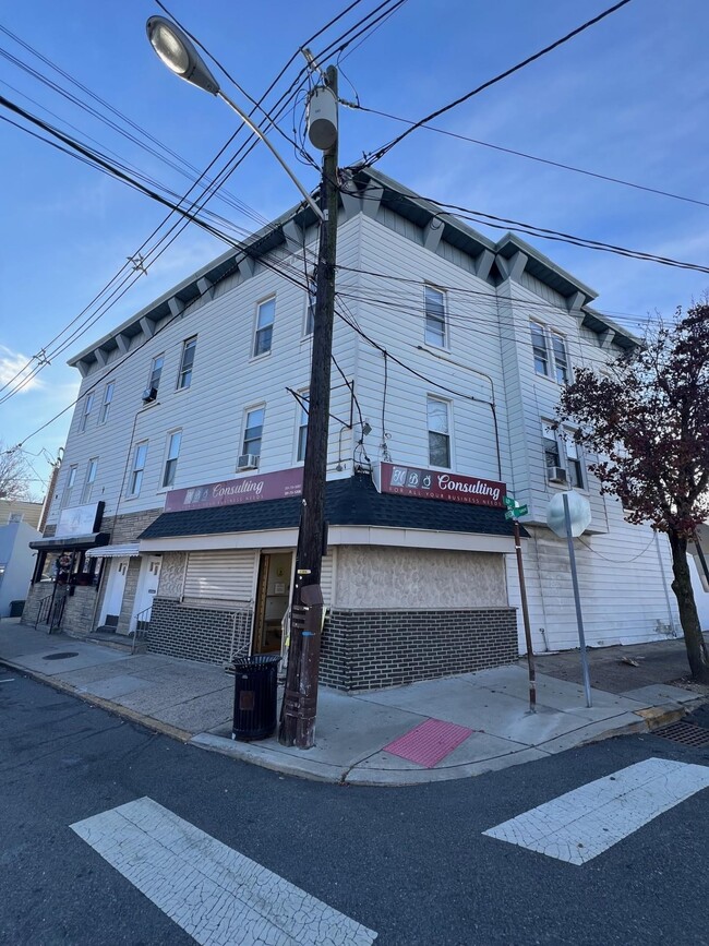 Building Photo - 4319 Bergen Turnpike