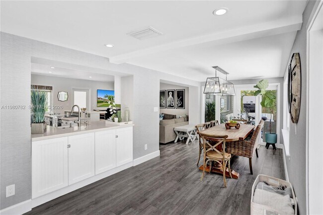 Building Photo - 462 Glenridge Rd