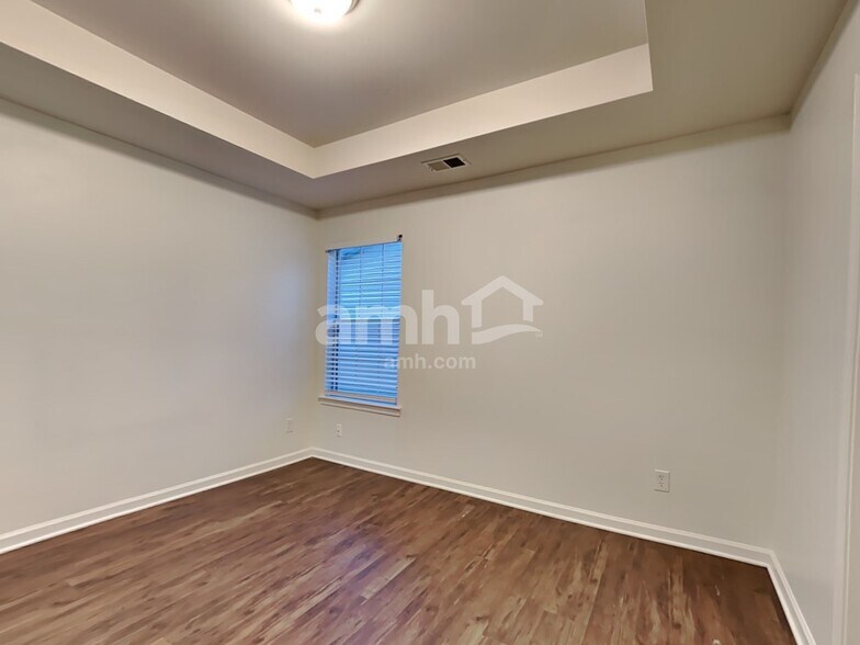 Building Photo - 367 Hidden Creek Ln