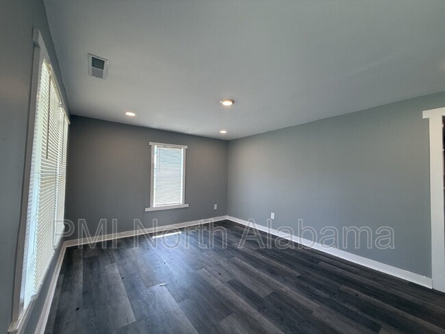 Building Photo - 23391 Mooresville Rd