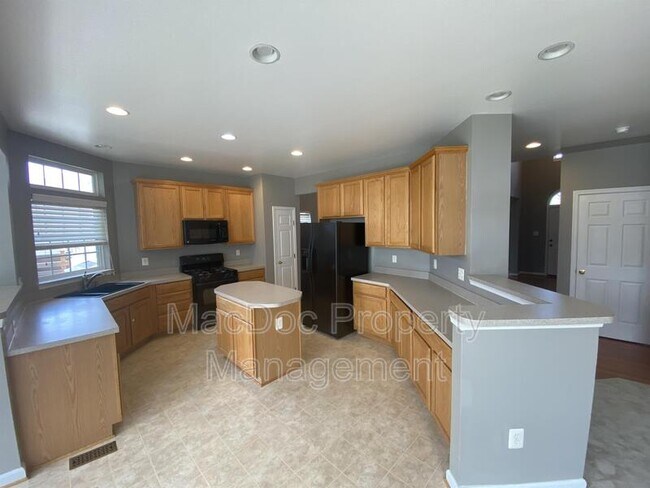Building Photo - 5619 Joshua Tree Cir