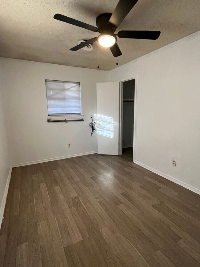 Building Photo - 1608 58th St