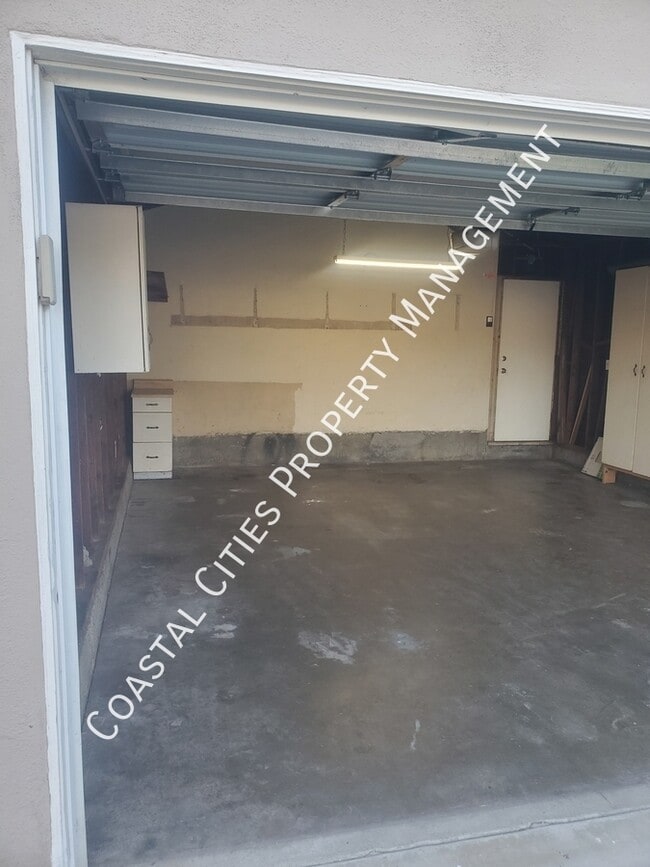 Building Photo - 4408 Ostrom Ave