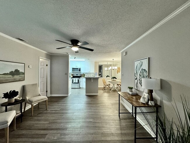 Building Photo - REDUCED PRICE! Updated 1st Floor/1-Level Condo Ready NOW! Includes Water, Sewer, Trash, Landscapi...