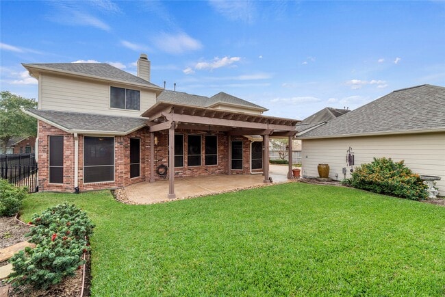 Building Photo - 15718 Sweetrose Pl