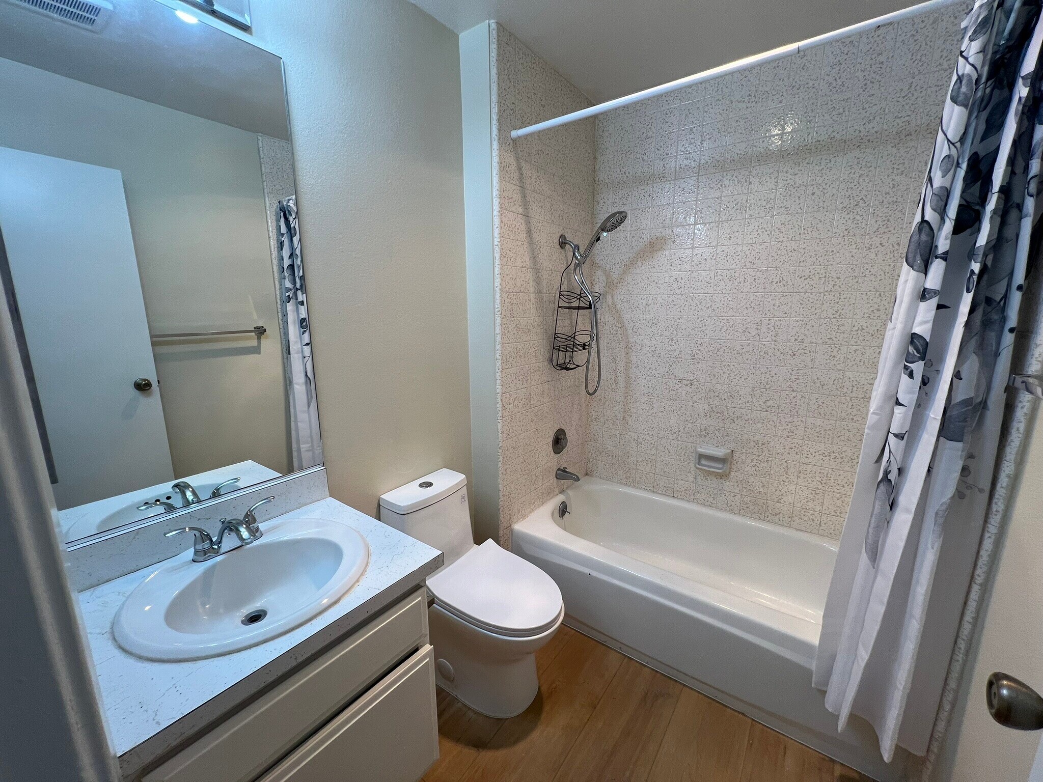Second Bathroom - 28549 Conejo View Dr