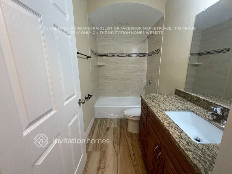 Building Photo - 26439 Barbinos Dr