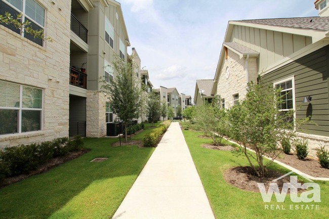 Building Photo - 1 bedroom in Austin Tx 78748