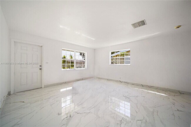 Building Photo - 2709 NW 54th St