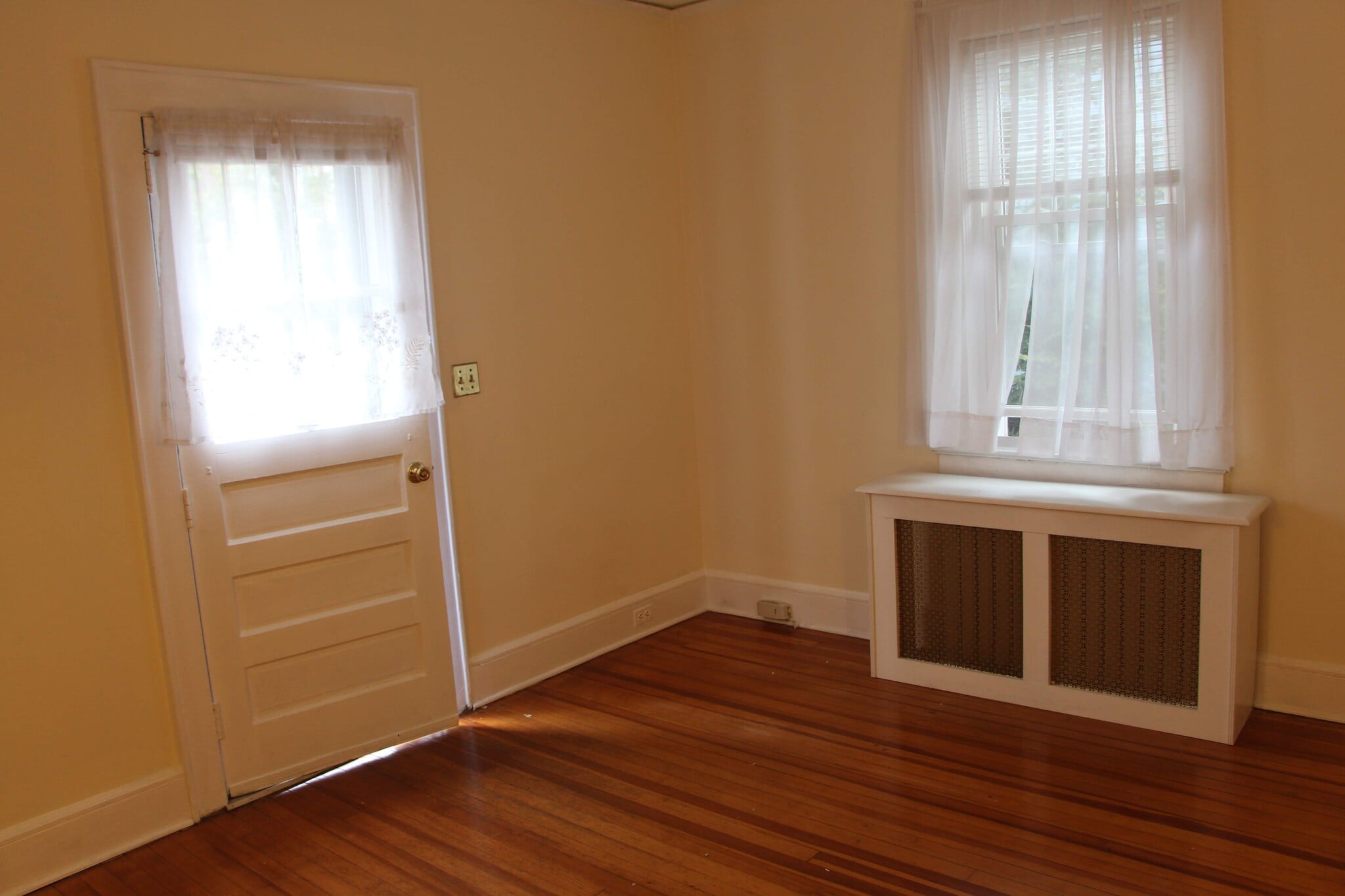 Building Photo - 32 Edgewood Ave