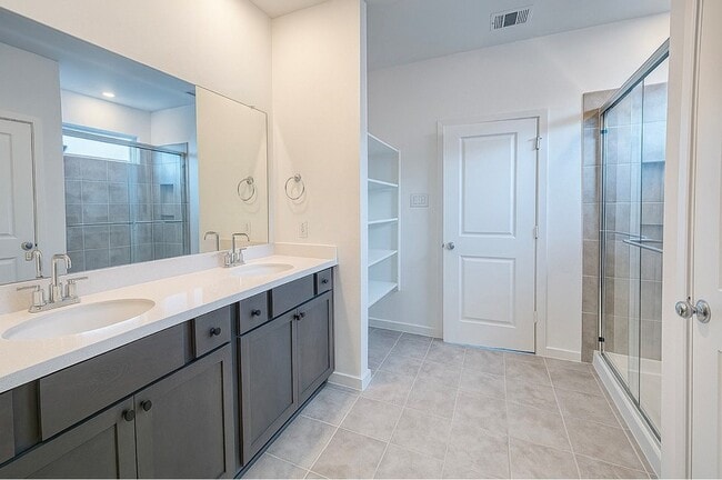 Building Photo - 9638 Lily Vis Ln