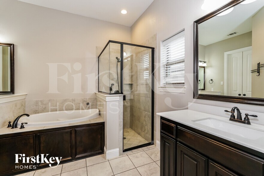 Building Photo - 4010 Arbor Grv Trl